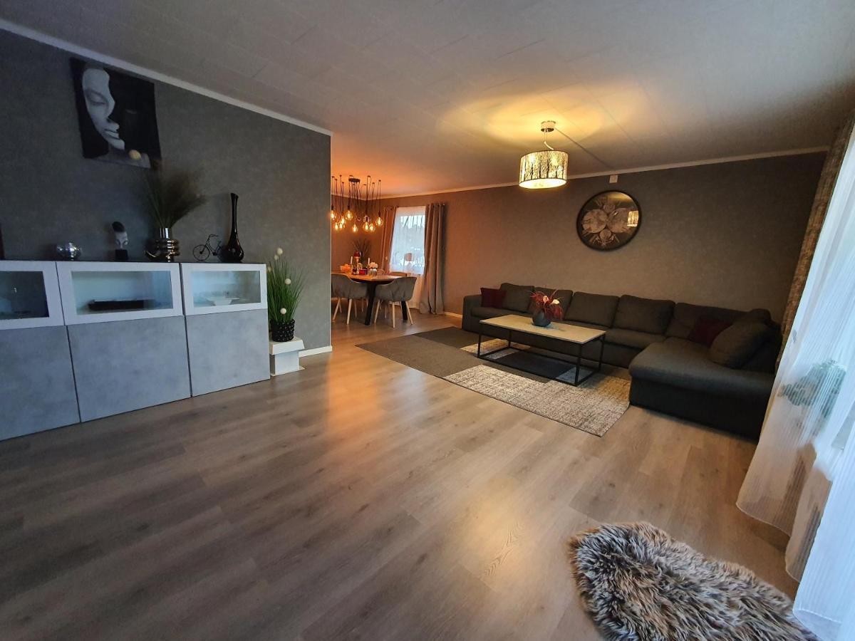 "Klippstigen" Villa For 10 Persons With Massage Chair, Sauna And Billiard Table Гултсфред Екстер'єр фото
