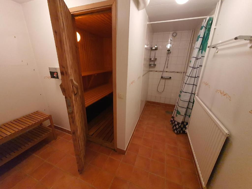 "Klippstigen" Villa For 10 Persons With Massage Chair, Sauna And Billiard Table Гултсфред Екстер'єр фото